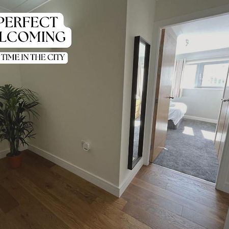 Ultra-Luxury City Centre 2 Bed Apartment, With Free Parking Cardiff Exterior photo